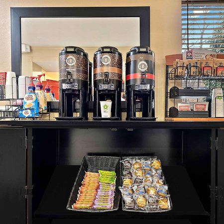 Extended Stay America Suites - Long Island - Melville Eksteriør bilde