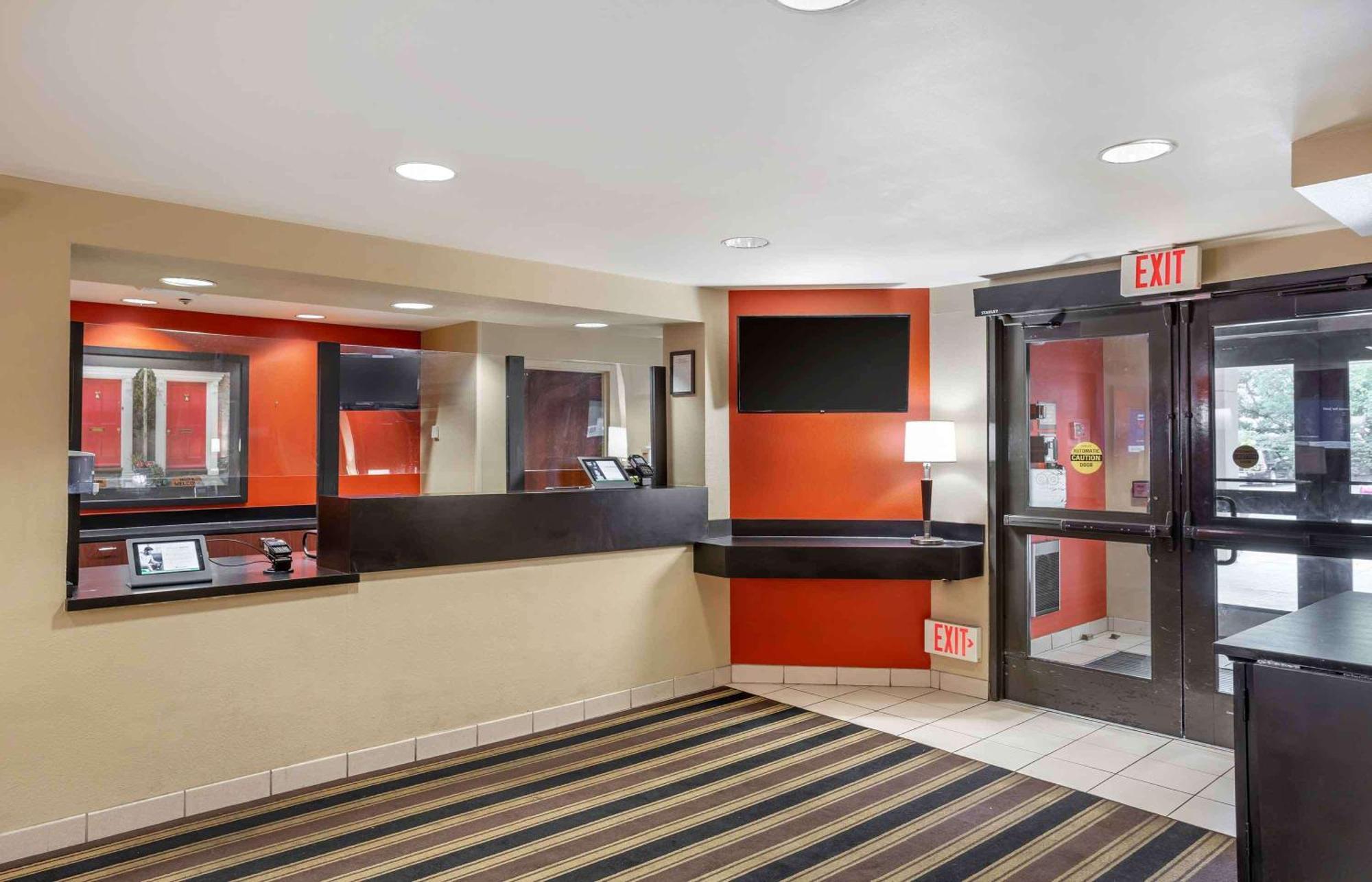 Extended Stay America Suites - Long Island - Melville Eksteriør bilde