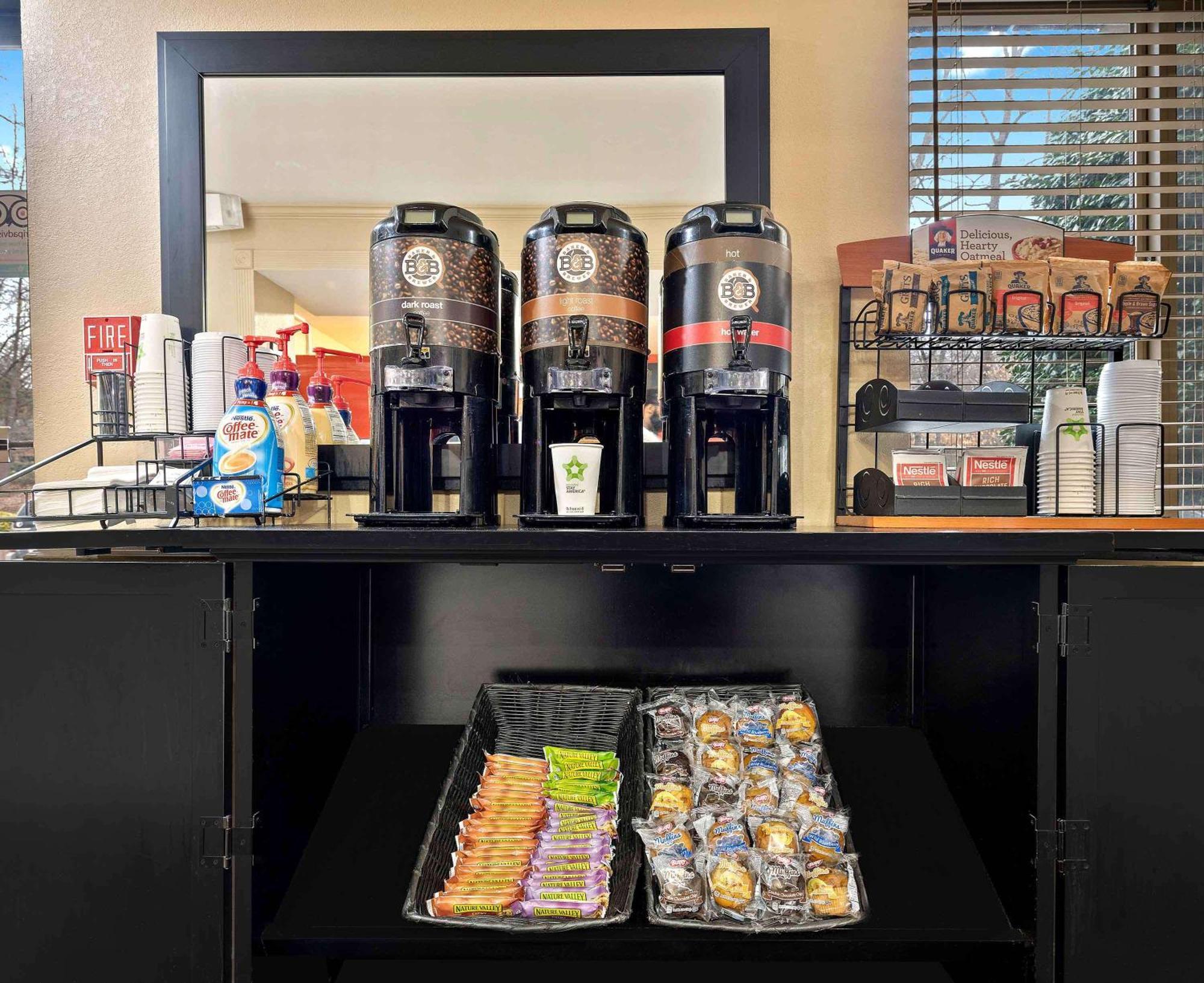 Extended Stay America Suites - Long Island - Melville Eksteriør bilde