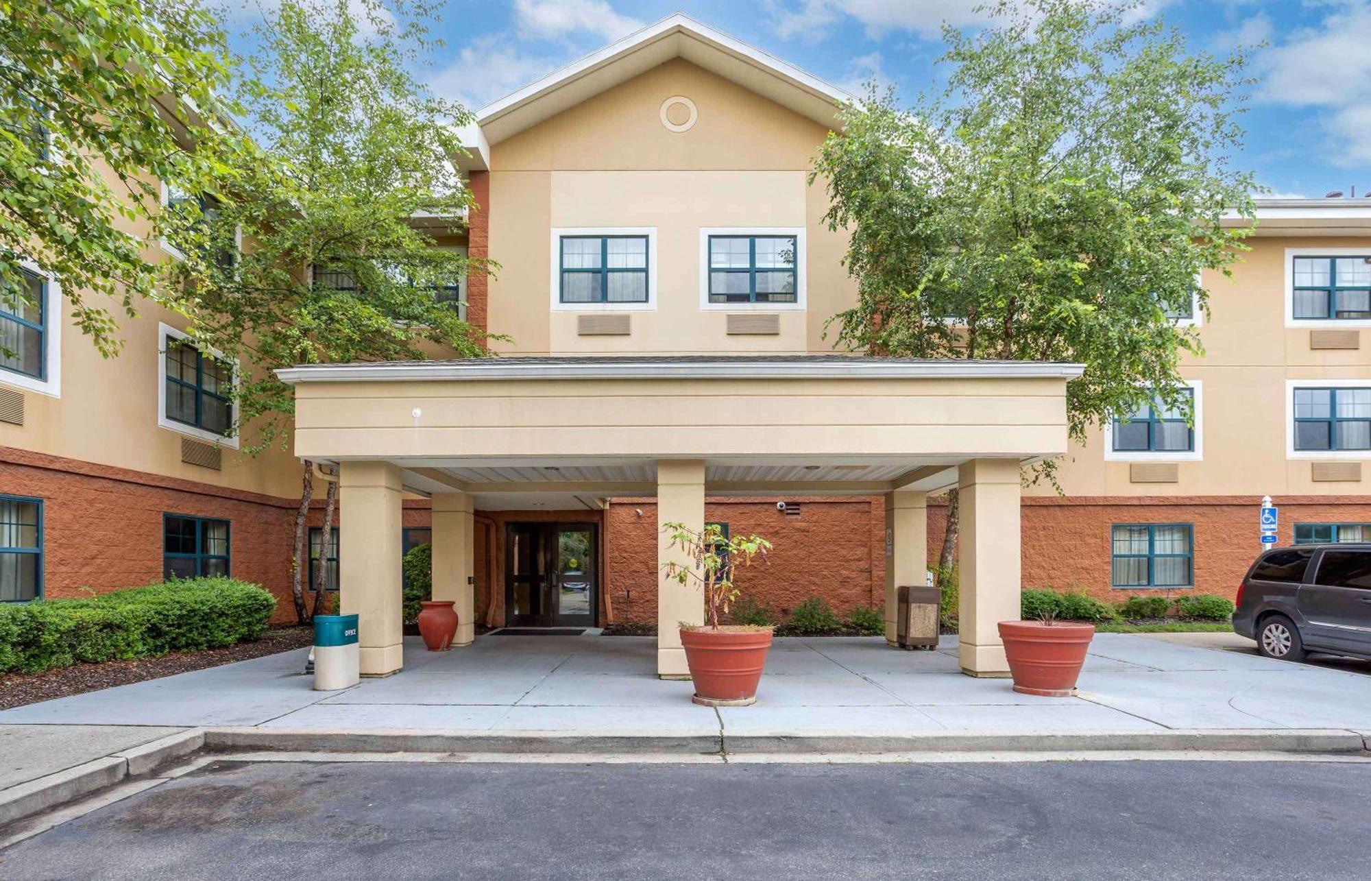 Extended Stay America Suites - Long Island - Melville Eksteriør bilde