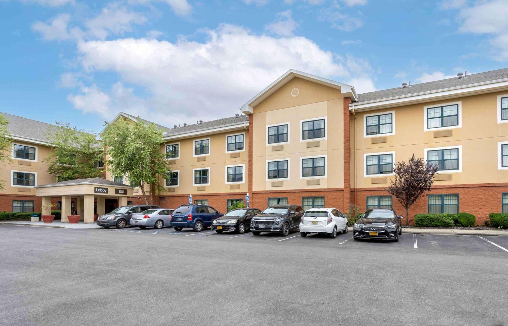 Extended Stay America Suites - Long Island - Melville Eksteriør bilde