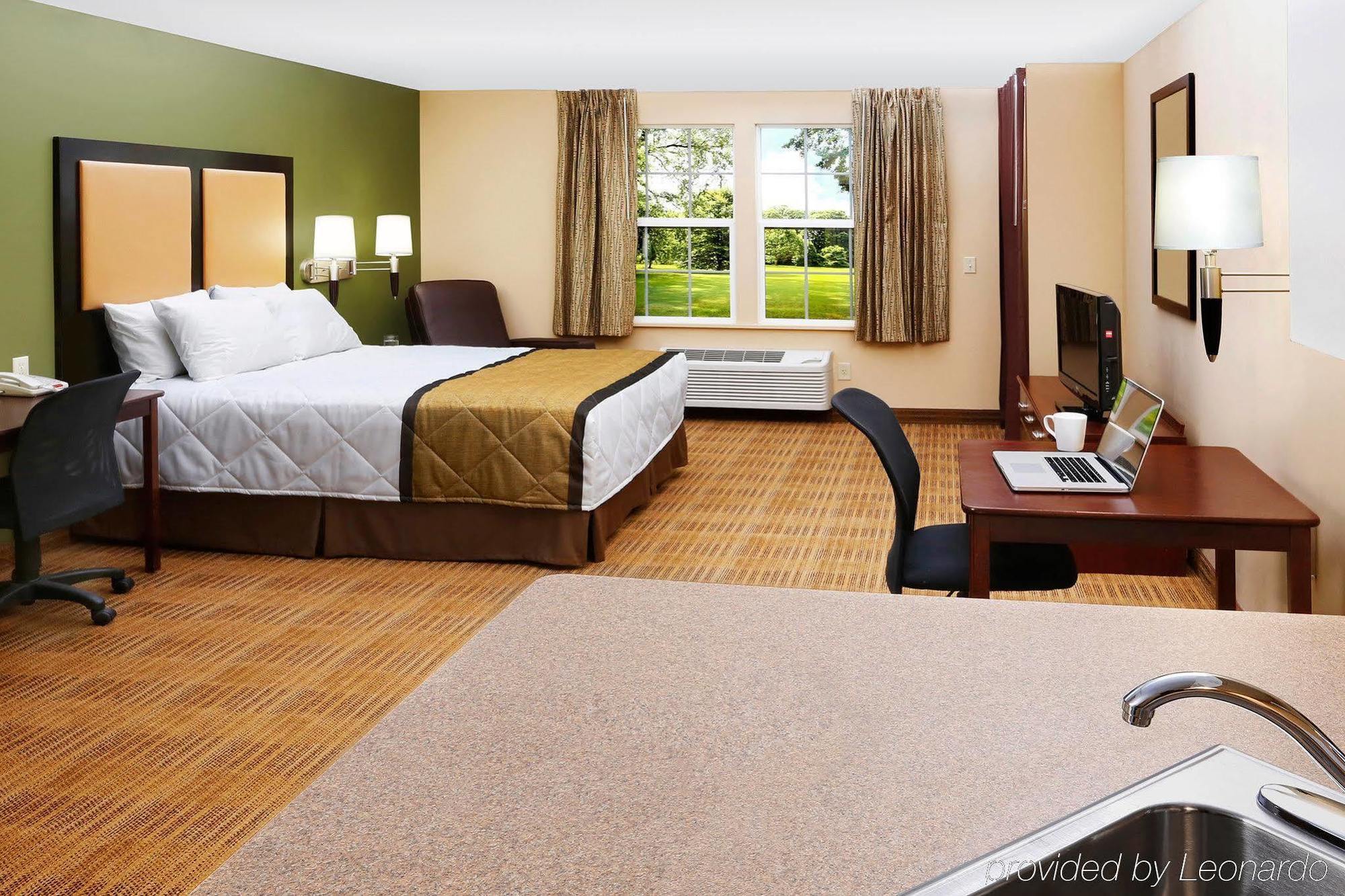 Extended Stay America Suites - Long Island - Melville Eksteriør bilde