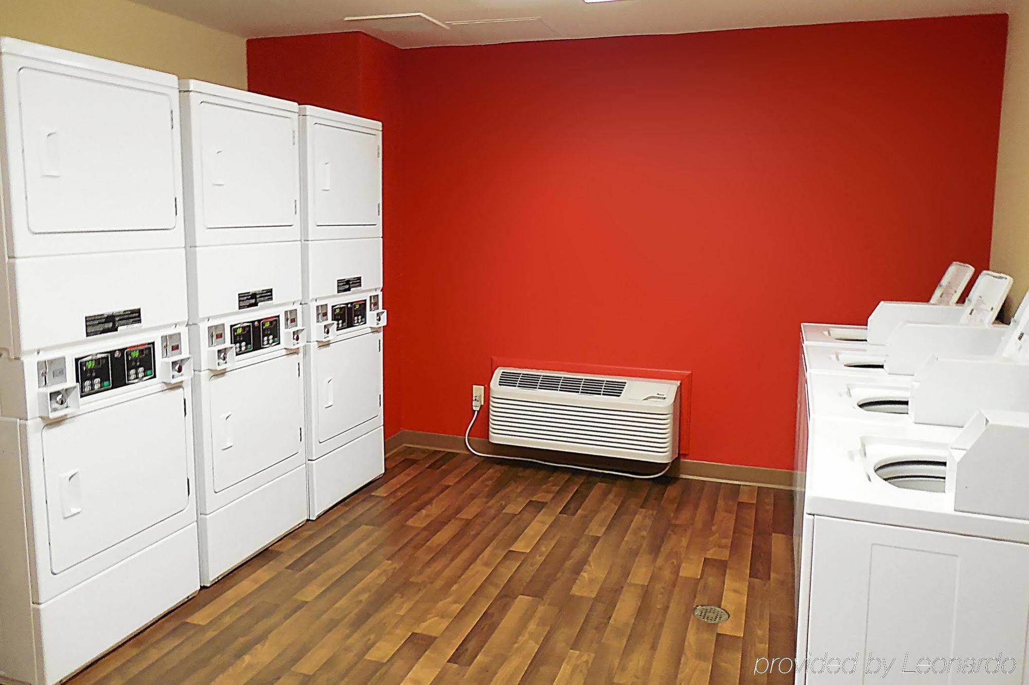 Extended Stay America Suites - Long Island - Melville Eksteriør bilde